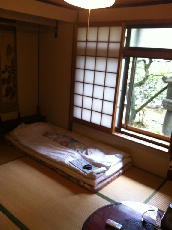 Rakucho Ryokan Kyoto Rom bilde