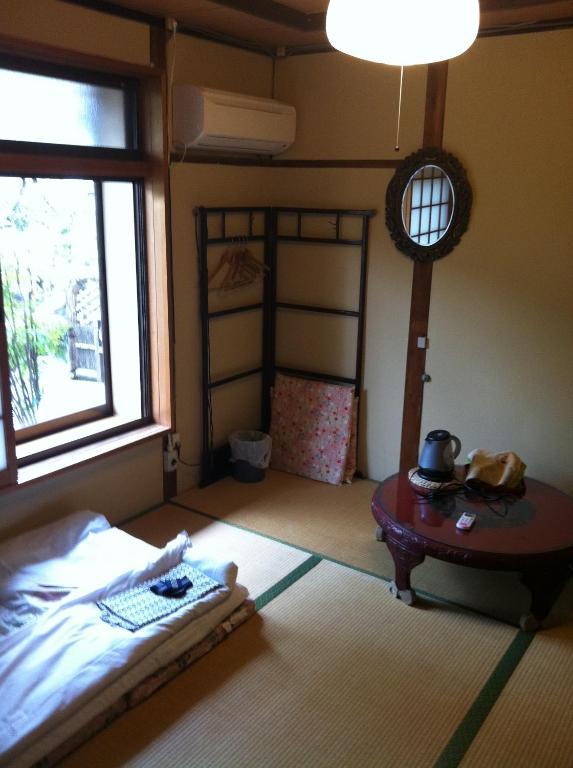 Rakucho Ryokan Kyoto Rom bilde